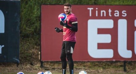 Goleiro deve assinar por empréstimo até o fim de 2025.