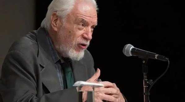 Morre Cícero Sandroni, imortal da ABL, jornalista, escritor e editor