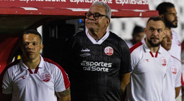 Hélio dos Anjos, técnico do Náutico