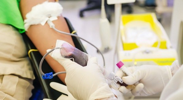 Segundo dados do Ministério da Saúde, apenas 1,4% da população brasileira doa sangue regularmente — cerca de 14 a cada mil habitantes