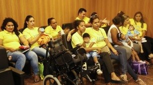 Em maio, a União Mãe de Anjos, organização que apoia famílias afetadas pela síndrome, recebeu homenagem na Assembleia Legislativa de Pernambuco