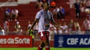 Matheus Silva, zagueiro do Náutico