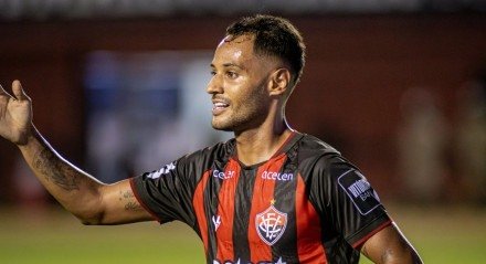 Jogador foi campeão baiano e da Série B pelo Leão