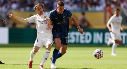 Sob o sol escaldante de Miami, o Real Madrid tropeçou na estreia da Copa do Mundo de Clubes 2025. No primeiro jogo do Grupo H, a equipe espanhola empatou em 1 a 1 com o Al-Hilal, em duelo que marcou a estreia oficial de Xabi Alonso no comando técnico e o primeiro jogo de Alexander-Arnold [&#8230;]
