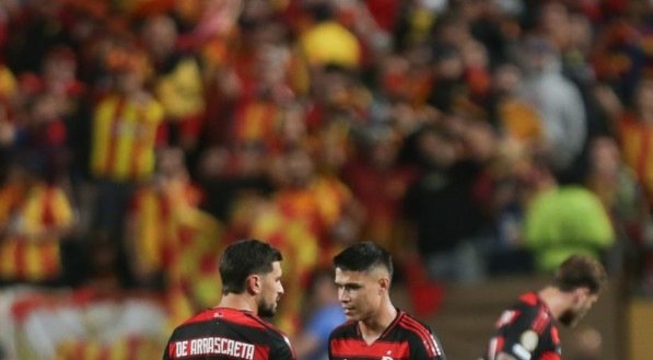 Arrascaeta e Luiz Araújo assumem protagonismo do ataque rubro-negro