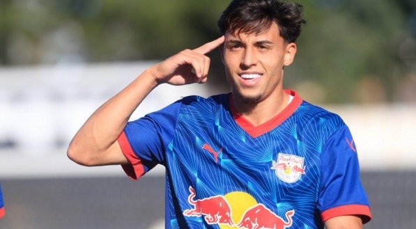 Braga agora precisa de um tropeço do Palmeiras para se manter no topo.