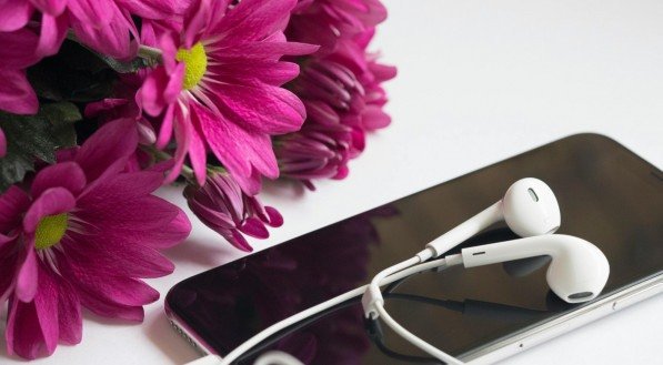 Autocuidado: 4 podcasts para repensar sua vida 