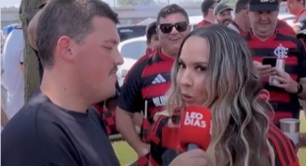 Em vídeo que circula nas redes sociais, ela aparece ao lado de torcedores rubro-negros e faz um palpite certeiro para o duelo: vitória do Flamengo por 3 a 1 sobre os ingleses