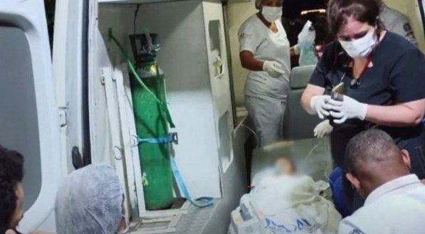 Menino de 5 anos, vítima de bala perdida na Bomba do Hemetério, segue internado em estado grave