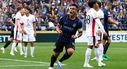 Urawa segura pressão e sai na frente, mas Inter reage nos minutos finais e garante a virada em confronto intenso no Mundial de Clubes.