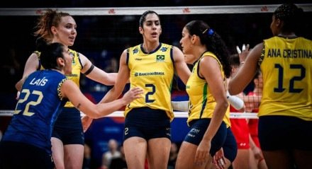 A Seleção feminina de vôlei encerrou a segunda semana da VNL neste domingo (22) contra a Turquia, em Istambul, buscando subir na tabela de classificação