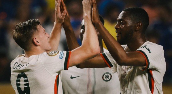 Os Blues confirmaram sua classificação com tranquilidade