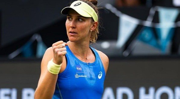 Brasileira derrotou Elina Svitolina e vai buscar vaga na semifinal nesta quinta contra top 5 mundial