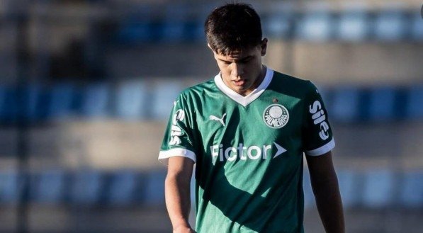O Sub-20 do Palmeiras segue em grande fase na temporada 2025. A equipe venceu as duas últimas partidas contra o Atlético-MG(0 x 3) pelo Campeonato Brasileiro e Rio Claro (4 a 1) pelo Campeonato Paulista. O centroavante Rodrigo Haruki comemorou o bom momento do Verdão, destacou a força do elenco e a importância de seguir [&amp;#8230;]