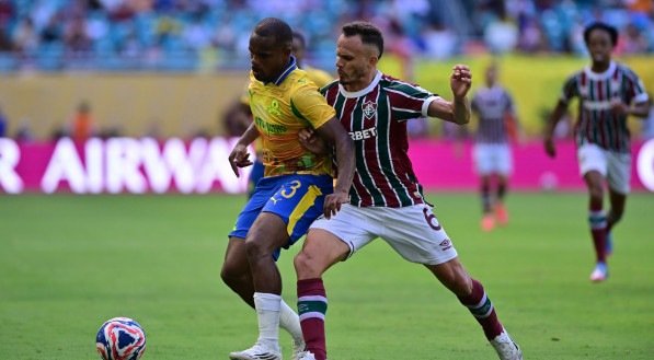 Lance do jogo entre Mamelodi x Fluminense pelo Super Mundial de Clubes