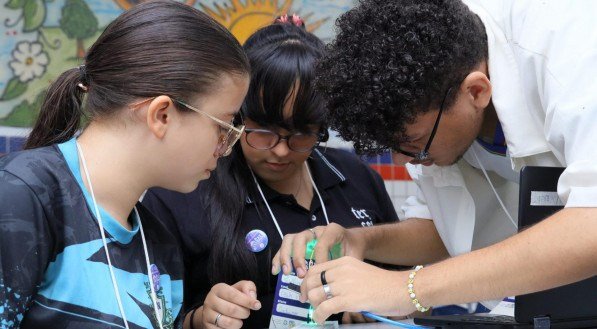 Mostra de Robótica Educacional reúne inovação, cultura geek, criatividade e protagonismo estudantil