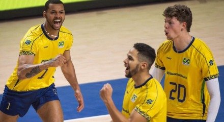 Seleção Brasileira masculina joga o segundo jogo da segunda semana contra a China