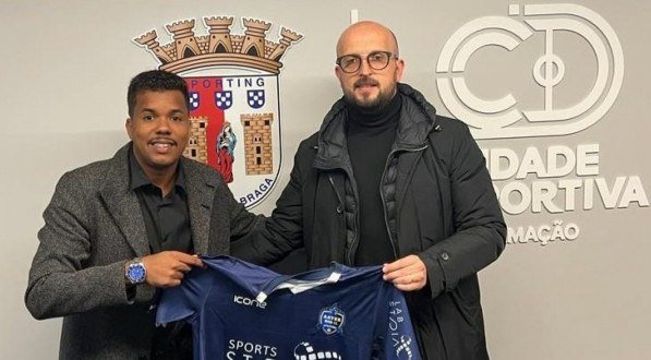 Empresário de diversos atletas e um dos responsáveis pelo Grupo Aster, o agente Kayo Moreno, que também é sócio da Stadia Sports, vem se consolidando como nome importante no ramo do agenciamento esportivo brasileiro. Todas as negociações e transferências são conduzidas diretamente por ele, através de sua empresa. Entre 2022 e 2023, Kayo levou 26 [&amp;#8230;]