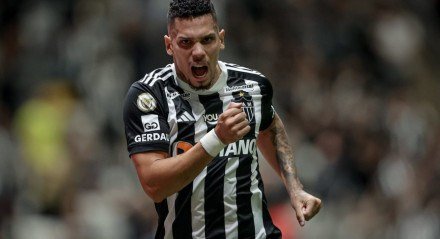 O atacante de 24 anos foi contratado gratuitamente pelo Galo no inÃ?Â­cio de 2023, se comprometendo a pagar apenas as suas luvas. 