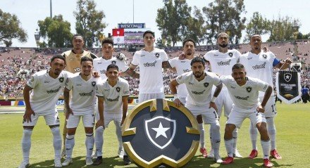 Marco Heringer, terapeuta holístico, é famoso na torcida do Glorioso e já cravou previsões sobre o clube carioca anteriormente.