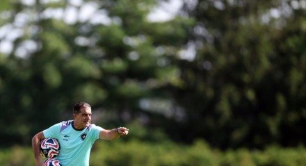 O técnico português já utilizou três formações diferentes durante sua passagem pelo Alvinegro