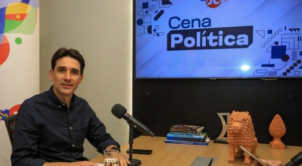 O ministro de Portos e Aeroportos Silvio Costa Filho participou do videocast Cena Política, do JC Play