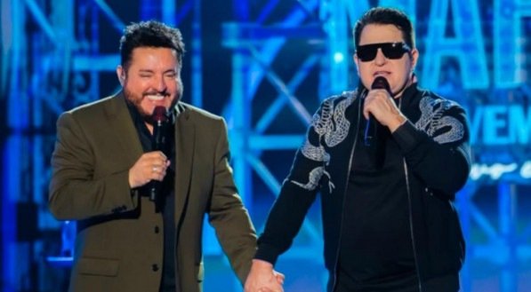 Bruno e Marrone esclarecem polêmica com bandeira de Pernambuco em Caruaru e criticam 'fake news'