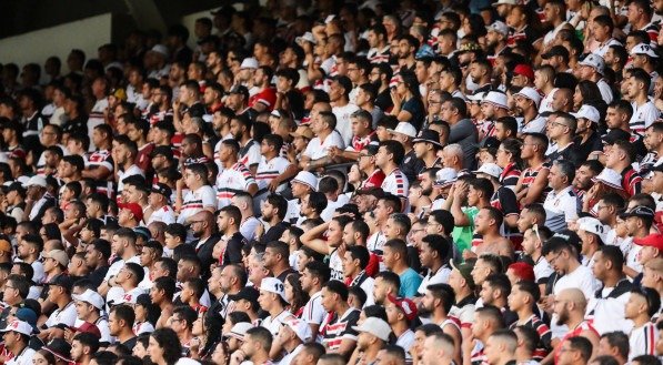 O Santa Cruz 0 x 1 Central, no arruda, em confronto válido pela 10ª rodada da Série D.