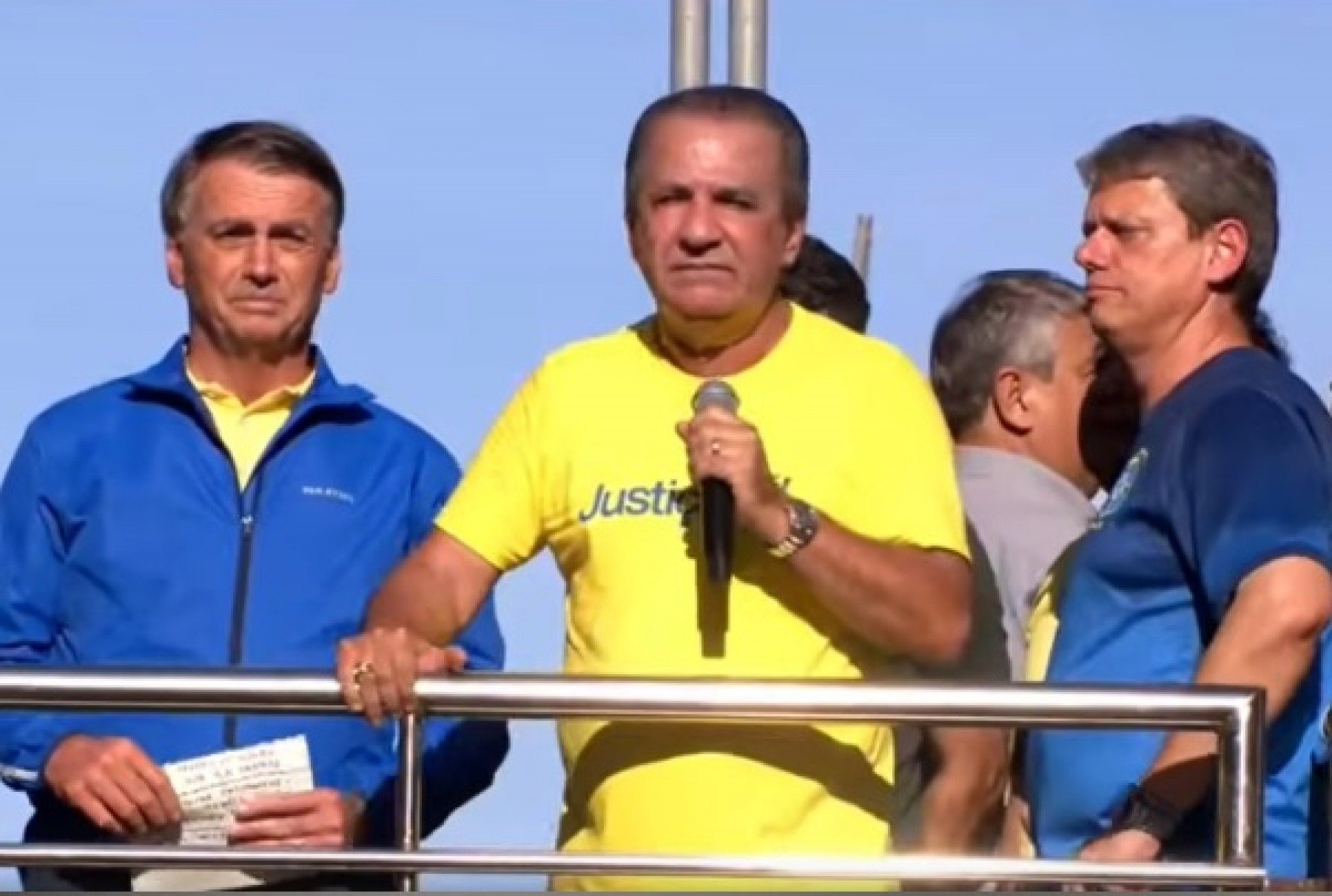 Manifestação de Bolsonaro reuniu 12 mil pessoas na Avenida Paulista, diz monitor ligado à USP
