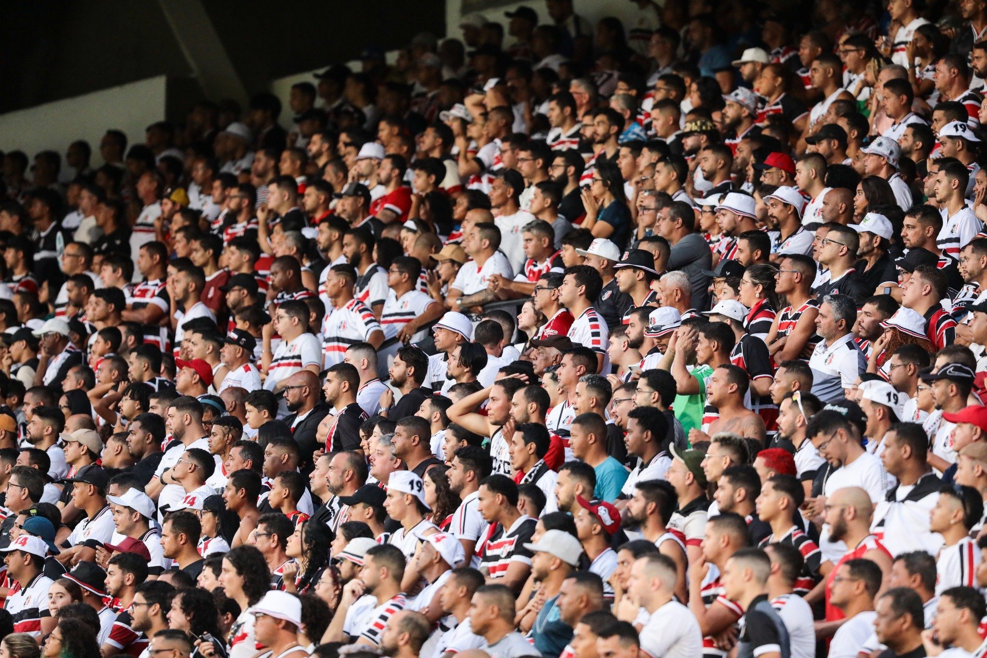 Qual o maior público da Arena de Pernambuco? Veja por que o Santa Cruz não baterá recorde do Sport