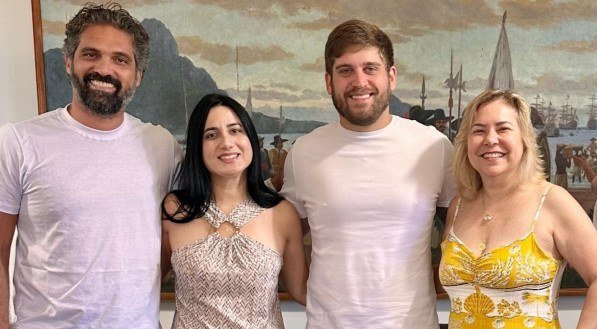 Encontro de Tuca Sultanum, Manuela Fay, Virgílio Oliveira, administrador de Fernando de Noronha, e Lúcia Smith