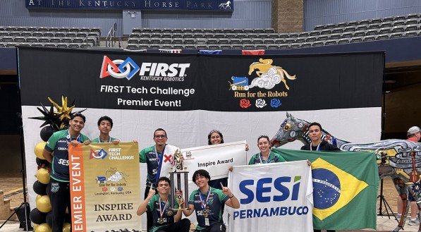 Equipe pernambucana conquista principal prêmio em competição internacional de robótica nos EUA