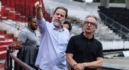 Bruno Rodrigues, presidente do Santa Cruz, ao lado do arquiteto Bernardo Farkasvölgyi