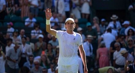Imagem de João Fonseca em Wimbledon