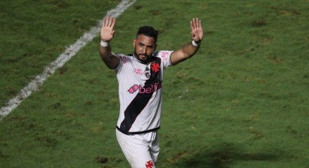 Através de publicação em sua rede social, o meia francês agradeceu ao time e aos torcedores cruzmaltinos