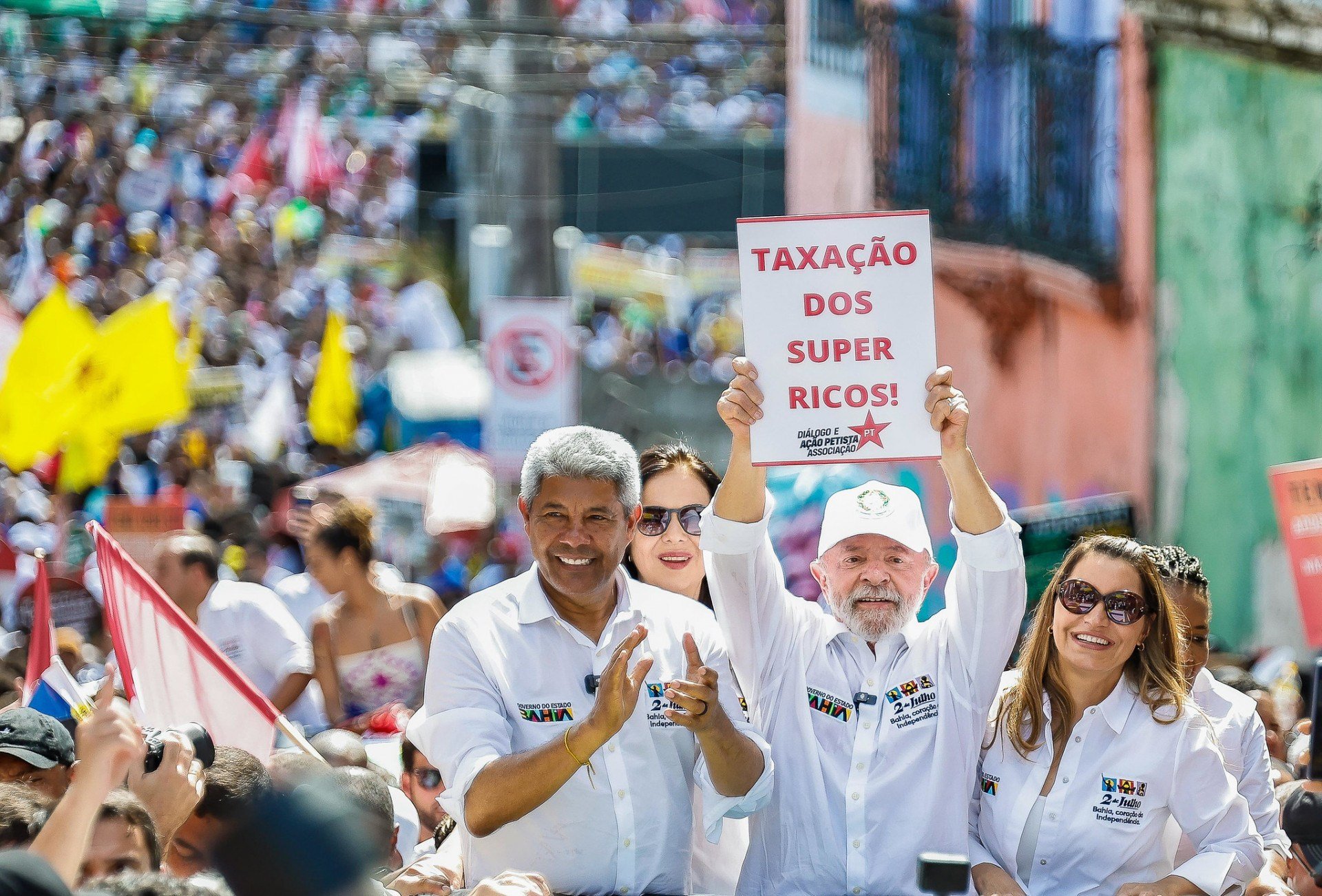 Foto da capa: Política