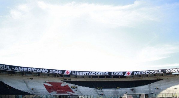 O Cruzmaltino, assim como todas as equipes brasileiras, ficou de fora devido a um desacerto com os desenvolvedores do jogo
