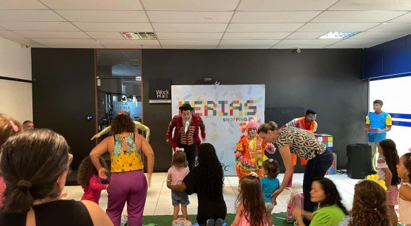 Trup da alegria, Tio Rodrigo, mágicas e teatro estão nas férias do Shopping ETC