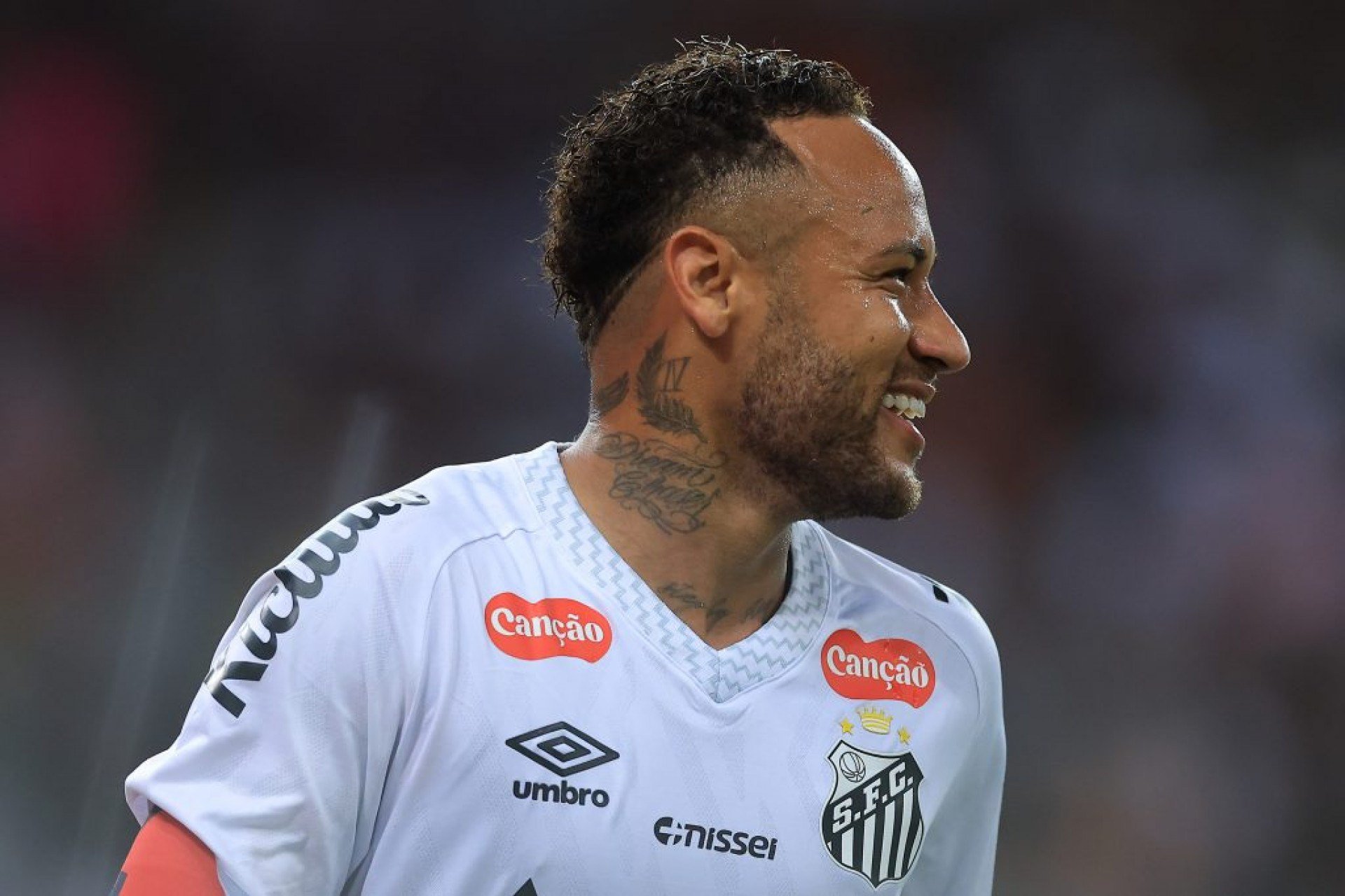 Neymar investe forte no litoral do Nordeste