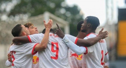 O Braga conquistou a ida para a próxima fase com três rodadas de antecedência.