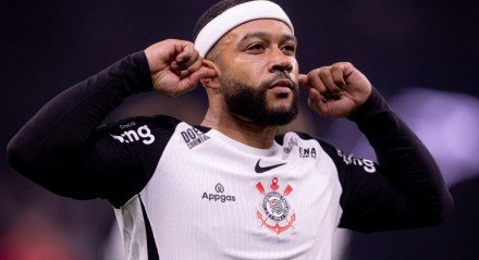 Clube acertou dívida de R$ 1,4 milhão com jogador referente à direito de imagens, mas gerou revolta no departamento feminino com premiações a receber