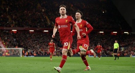 Diogo Jota do Liverpool morre em acidente de carro