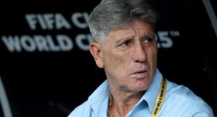 Treinador Renato Gaúcho comenta que faltam dois jogos para atingir o objetivo da equipe.