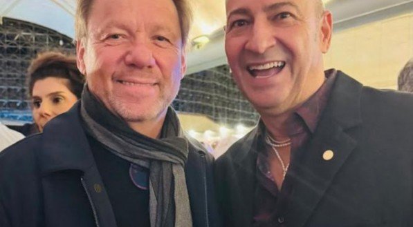 Durante evento em São Paulo dois chefs famosos: Claude Troisgros e César Santos