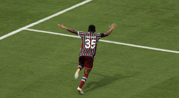 Tricolor soube crescer no momento certo e contou com destaques de Matheus Martinelli e Hércules para construir o resultado