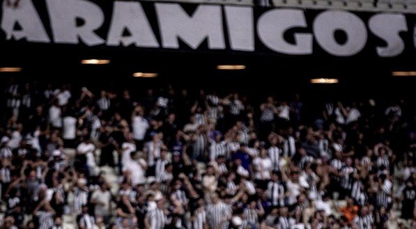 Com a pausa para o Mundial de Clubes da FIFA chegando ao fim, o Ceará se prepara para retomar a temporada de 2025 com a missão de reagir. Após semanas de treinamentos e cobranças internas, o clube alvinegro volta a campo sob pressão, tentando ajustar o rumo e manter viva a expectativa por um segundo semestre mais consistente.