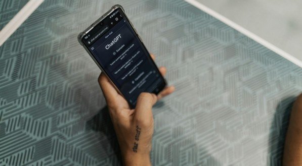 Ponto final no prompt do ChatGPT? Entenda por que você deve evitar