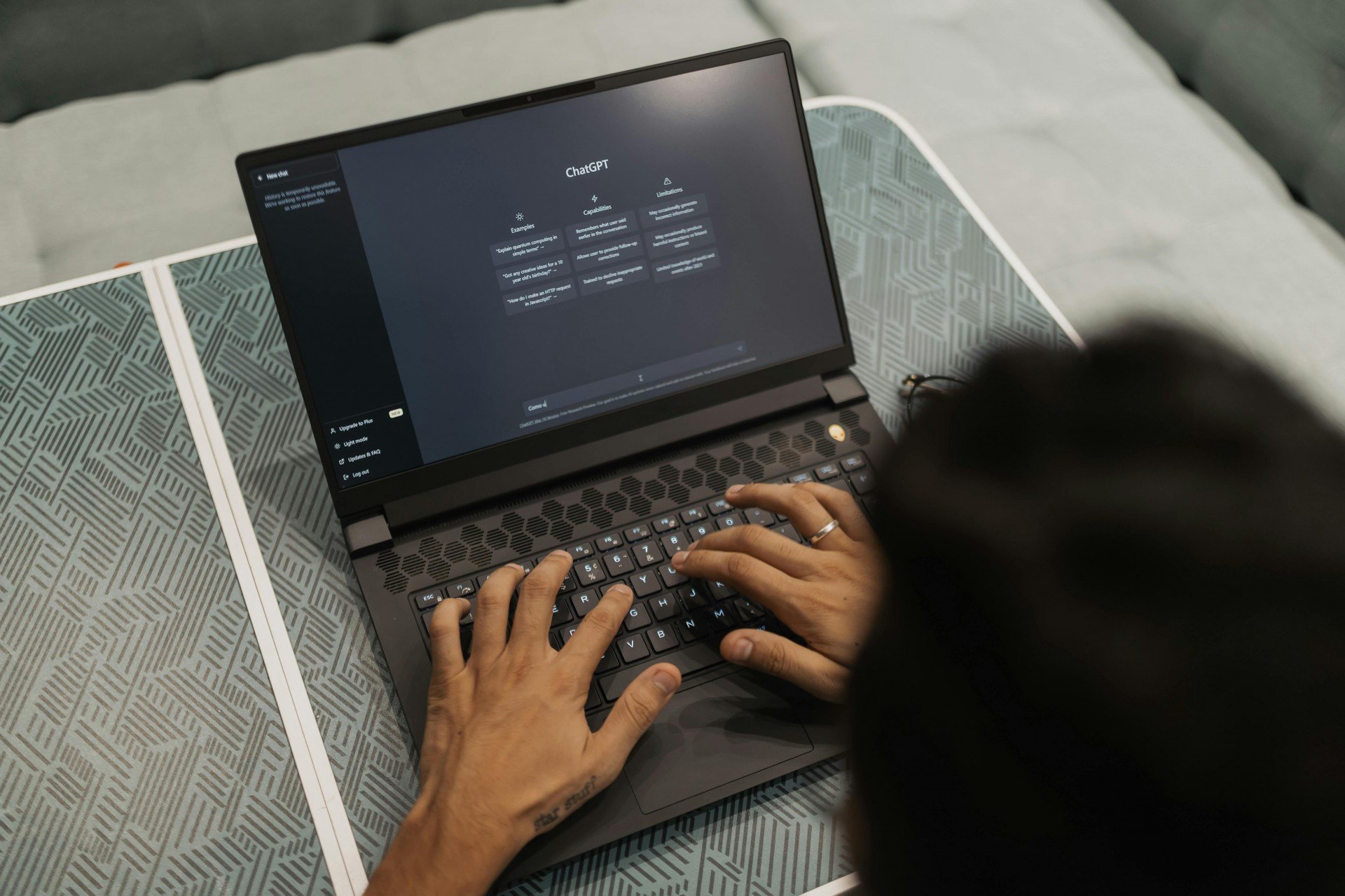 Prompt-terapia? Veja como o ChatGPT pode ajudar a lidar com o estresse do dia a dia
