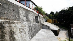 Contenção de encostas na comunidade de Barreiras, no bairro da Várzea, Zona Oeste do Recife