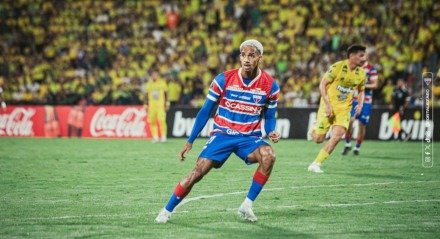 Jogador não vinha sendo aproveitado no Laion, e viajou nesta sexta-feira (4) para a Colômbia para acertar detalhes com seu novo time.
